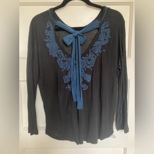 Anthropologie embroidered long sleeve top size xs